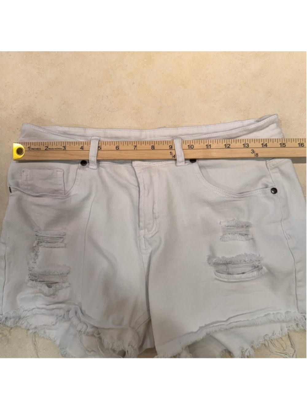 Y2K High Rise Distressed White Jean Shorts Size 30 - Picture 4 of 5